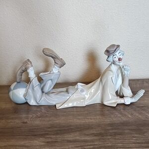 MINT Retired Vtg Lladro #4618 Clown Lying Down With Beach Ball Original Box